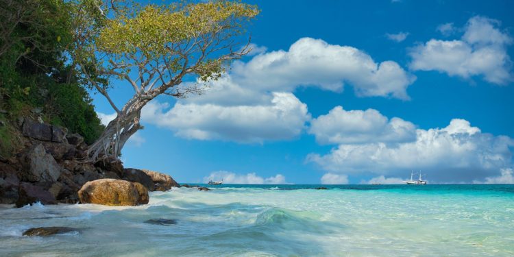 Vacanze, nel 2021 +11 mln italiani in viaggio ma 7mln in meno rispetto al 2019
