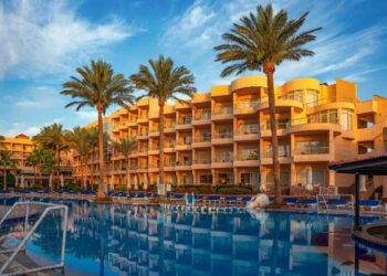 Vacanze in hotel e B&B, ecco la classifica delle città più care