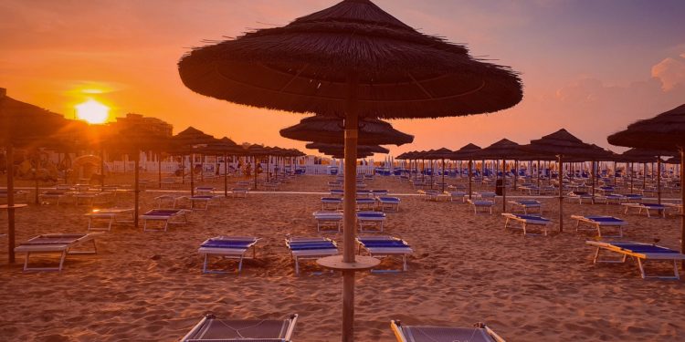 Rimini: come organizzare un viaggio economico in 6 passaggi