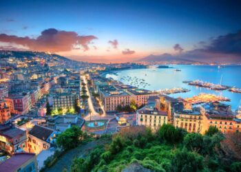 Alla scoperta di Napoli: 5 mete imperdibili per chi ama la storia