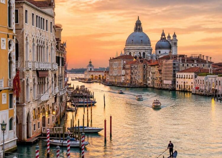 Weekend low cost a Venezia: come vivere la magia della Serenissima senza svuotare il portafoglio